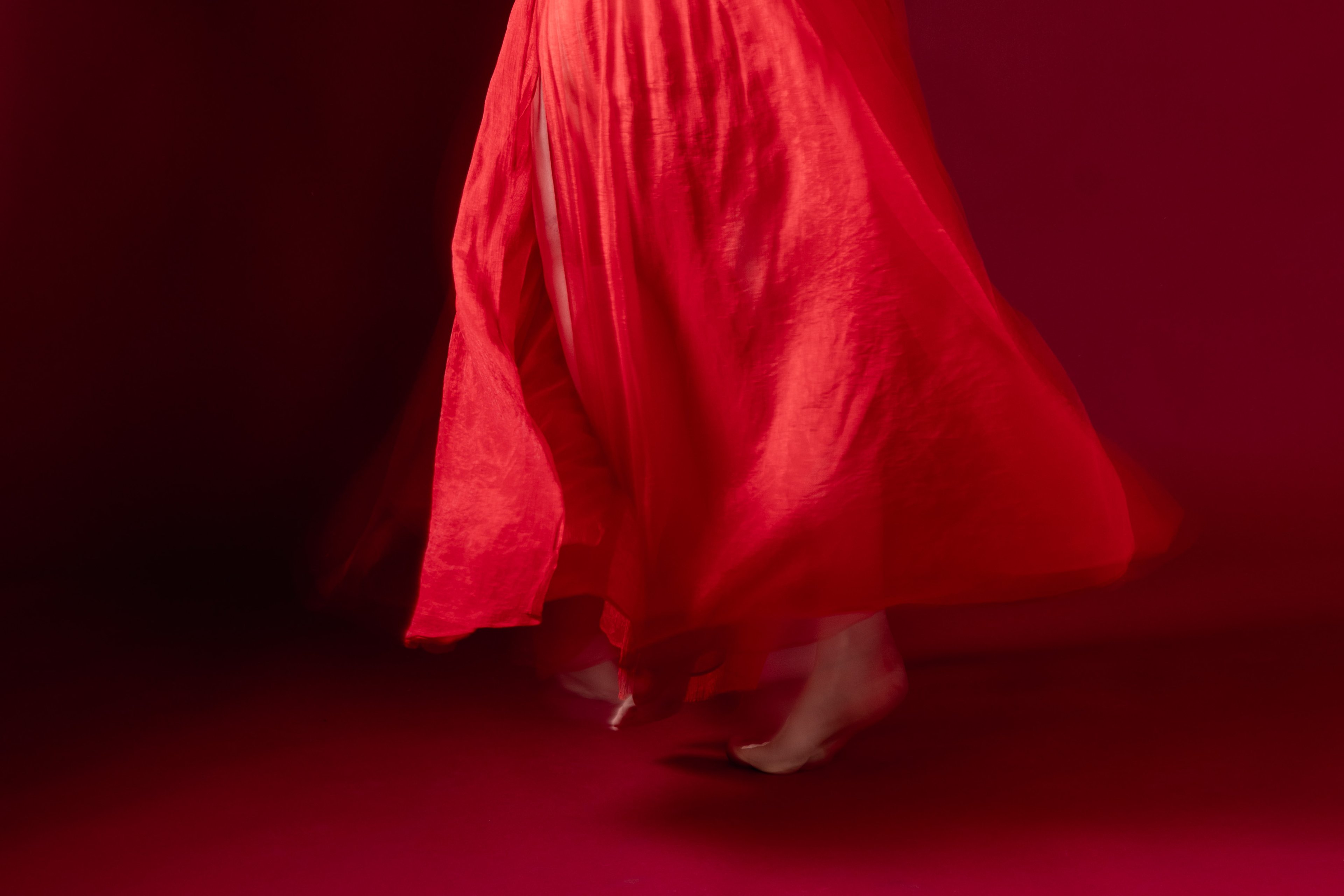 Nina — Traces of Light — frame 2