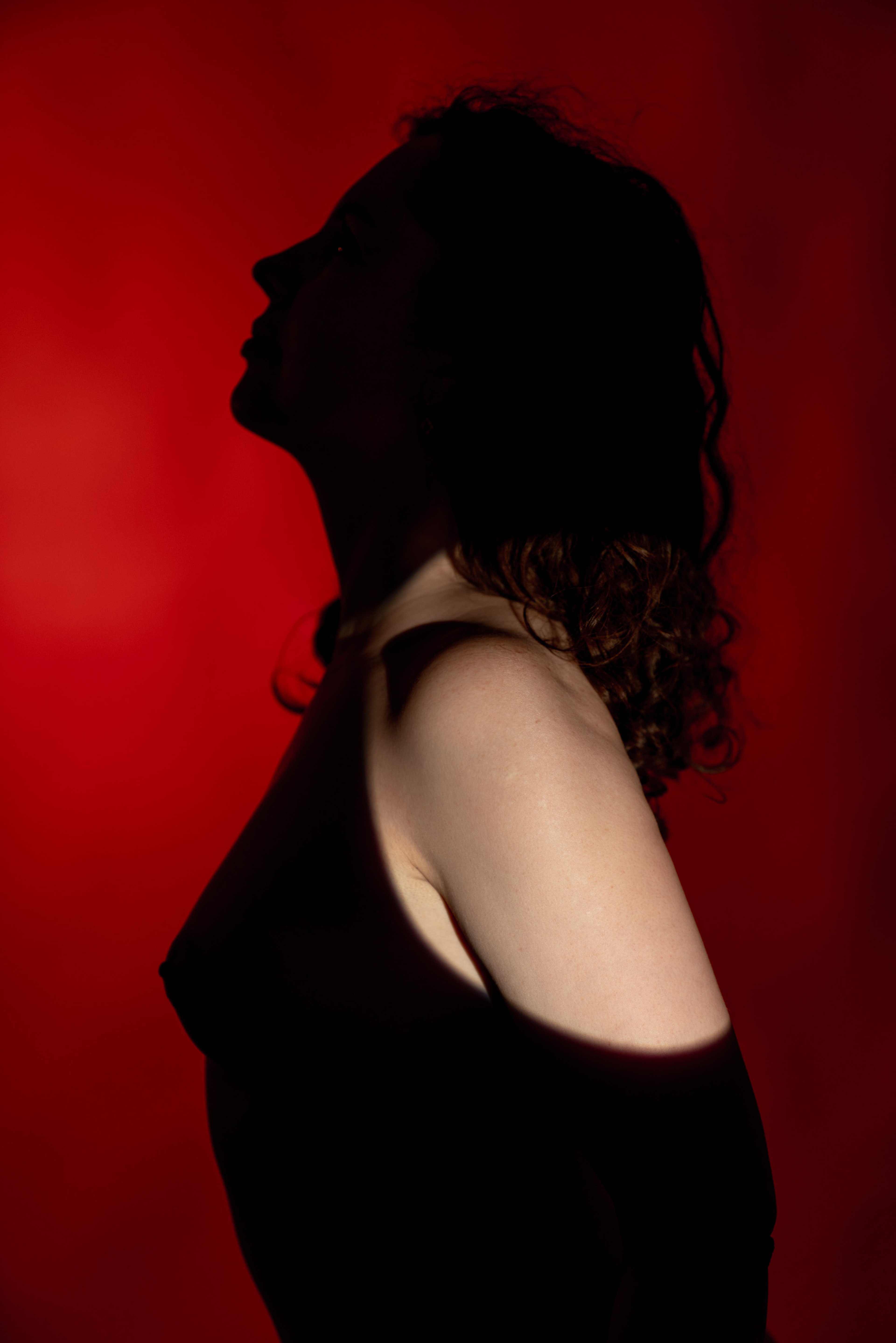 Nina — Traces of Light — frame 15