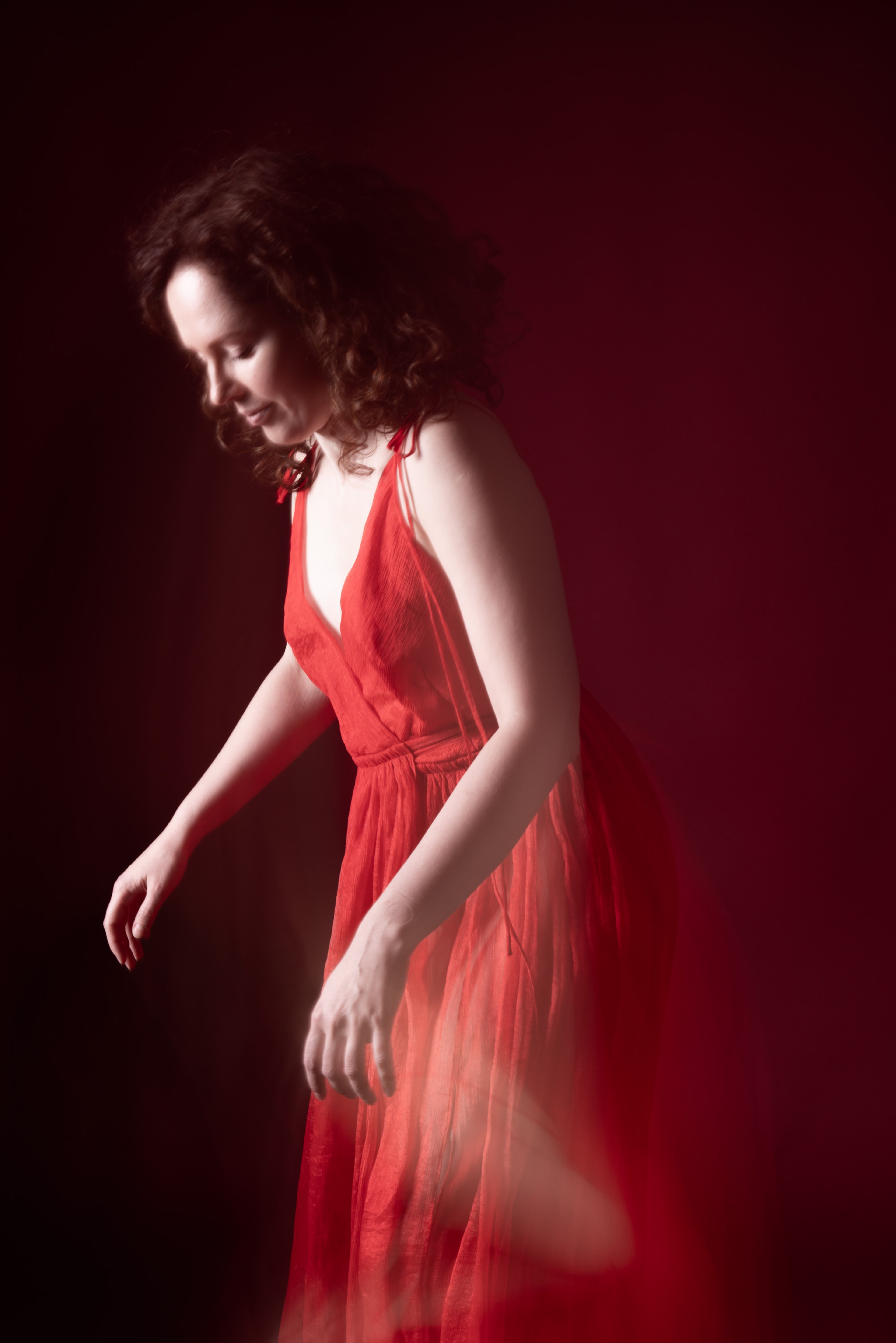 Nina — Traces of Light — frame 3