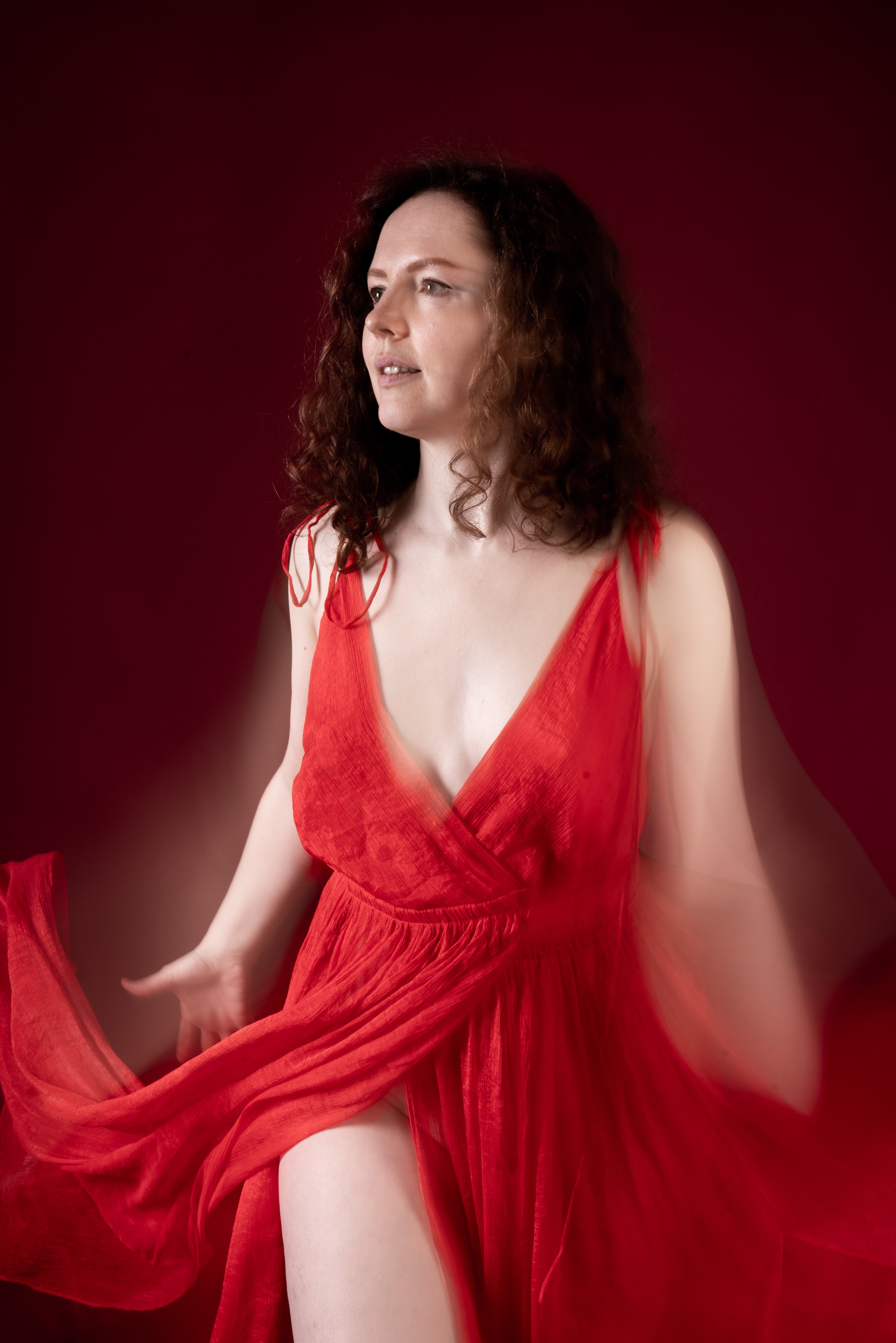 Nina — Traces of Light — frame 6