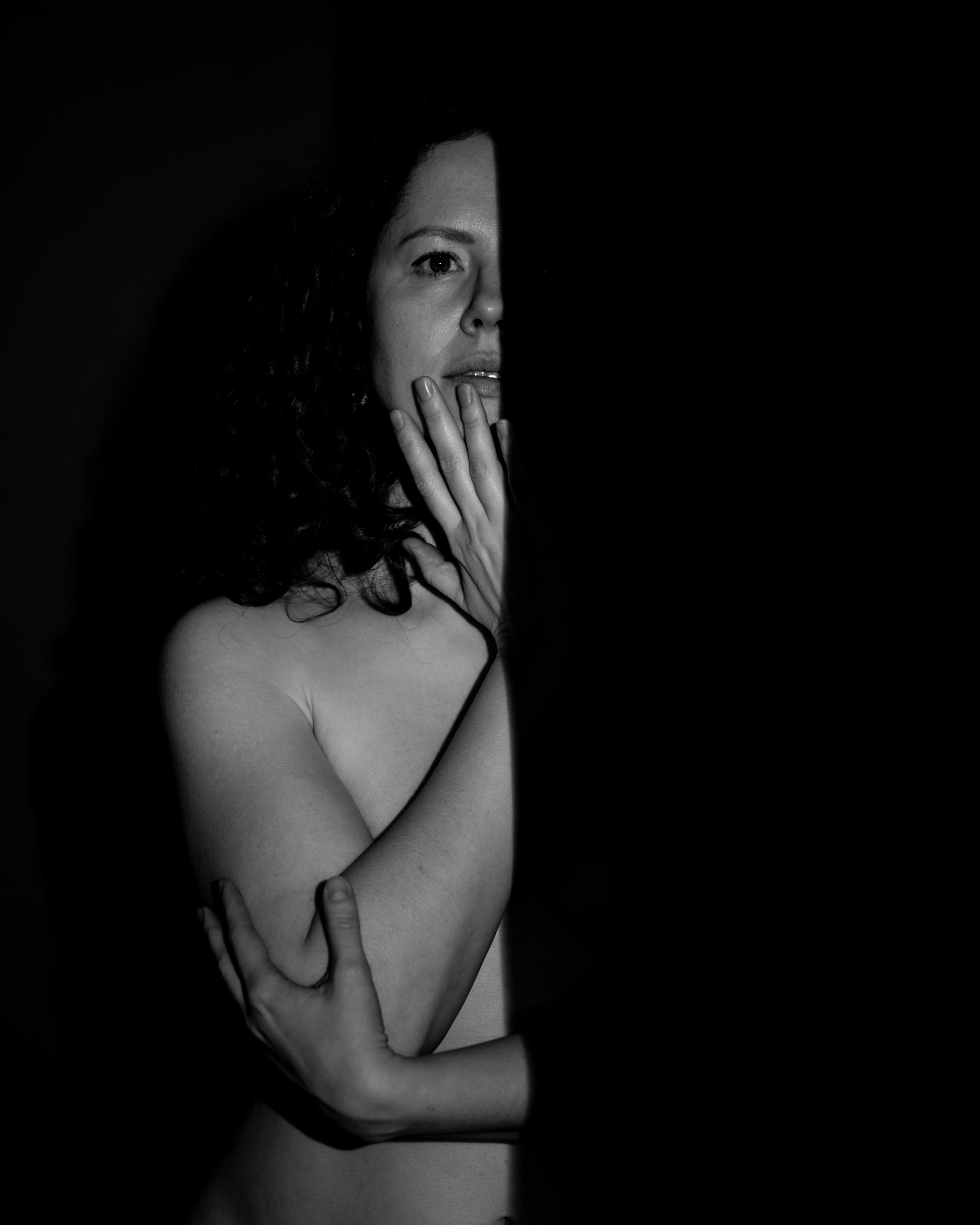 Nina — Traces of Light — frame 11