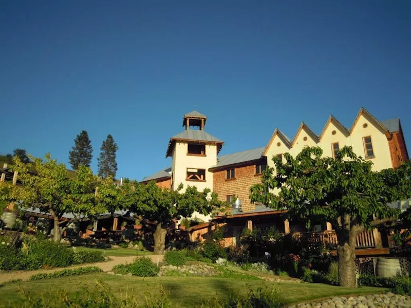 Hillside Estate Winery