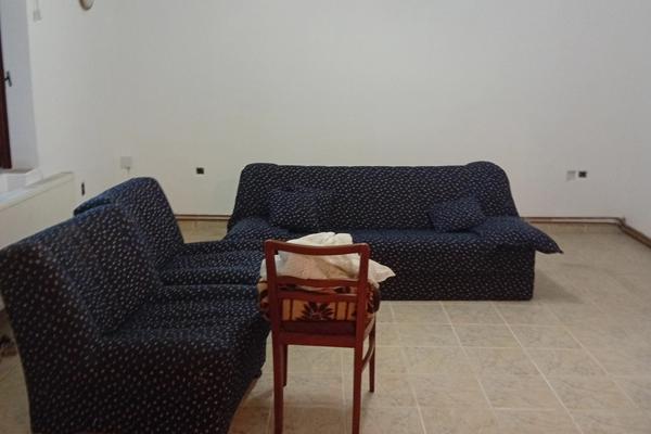 Dvorišni stan 80m2