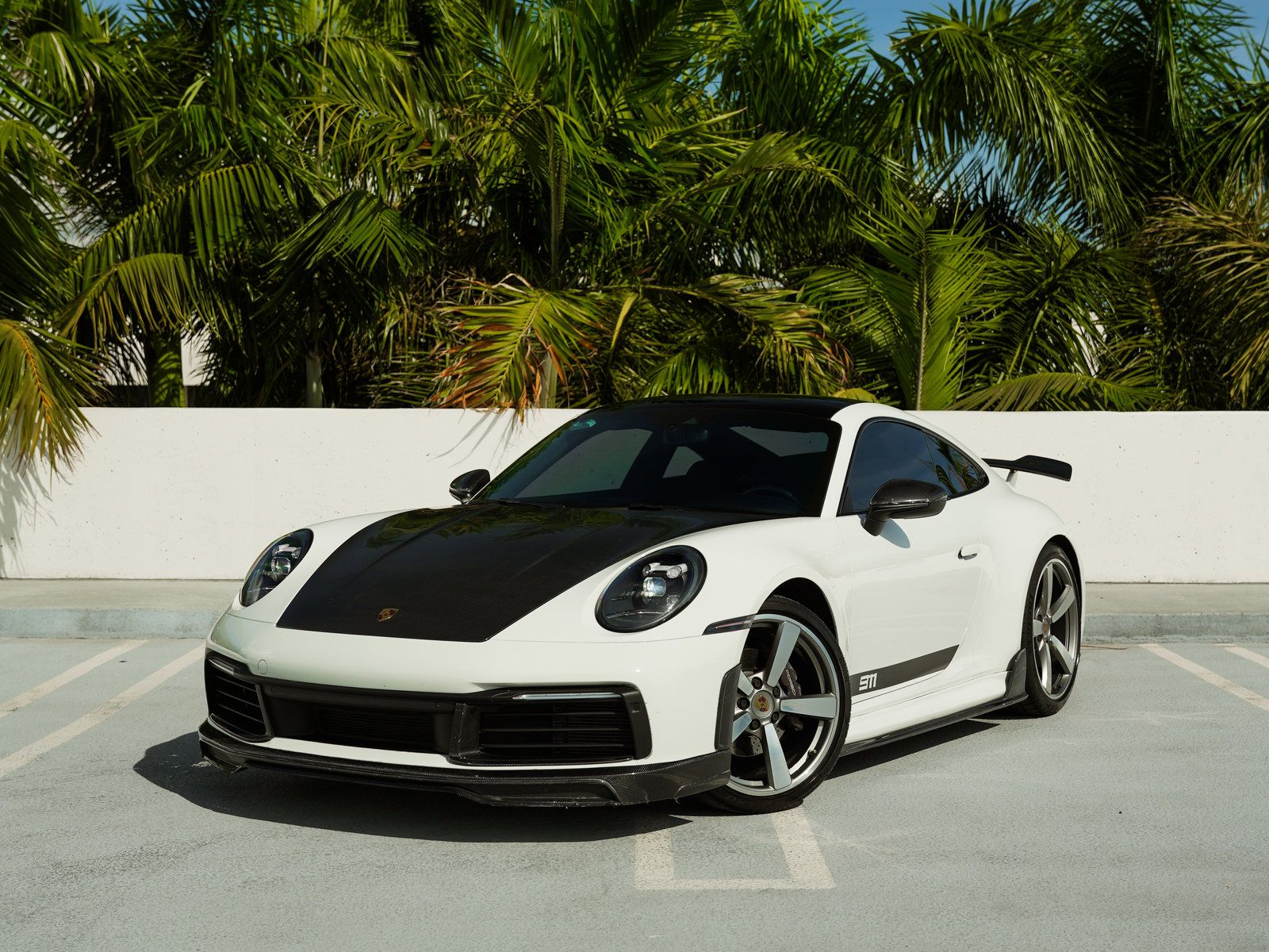 Porsche 911S for rent in Miami