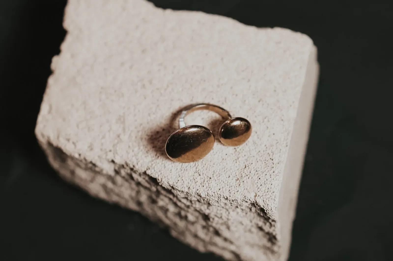 The Double Bubble Ring