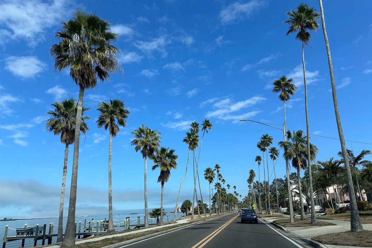 Naše floridské dobrodružství není jen o Miami Beach. Je to cesta mezi dvěma světy – tím divokým, kde vládnou pravěcí plazi, a tím futuristickým, odkud se startuje k Marsu.