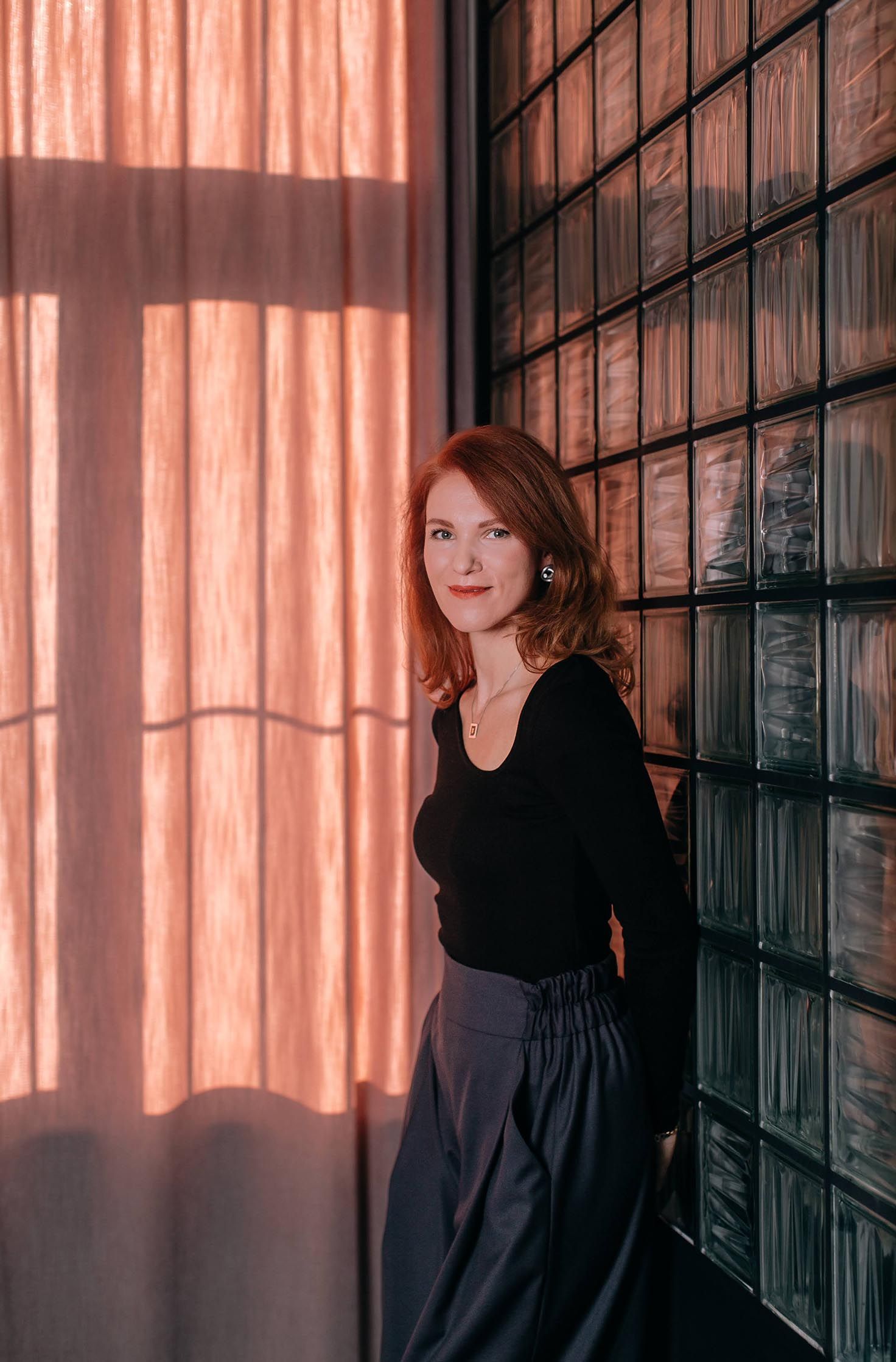 Ing. arch. Soňa Salnerová, Senior architektka, interiérová designérka