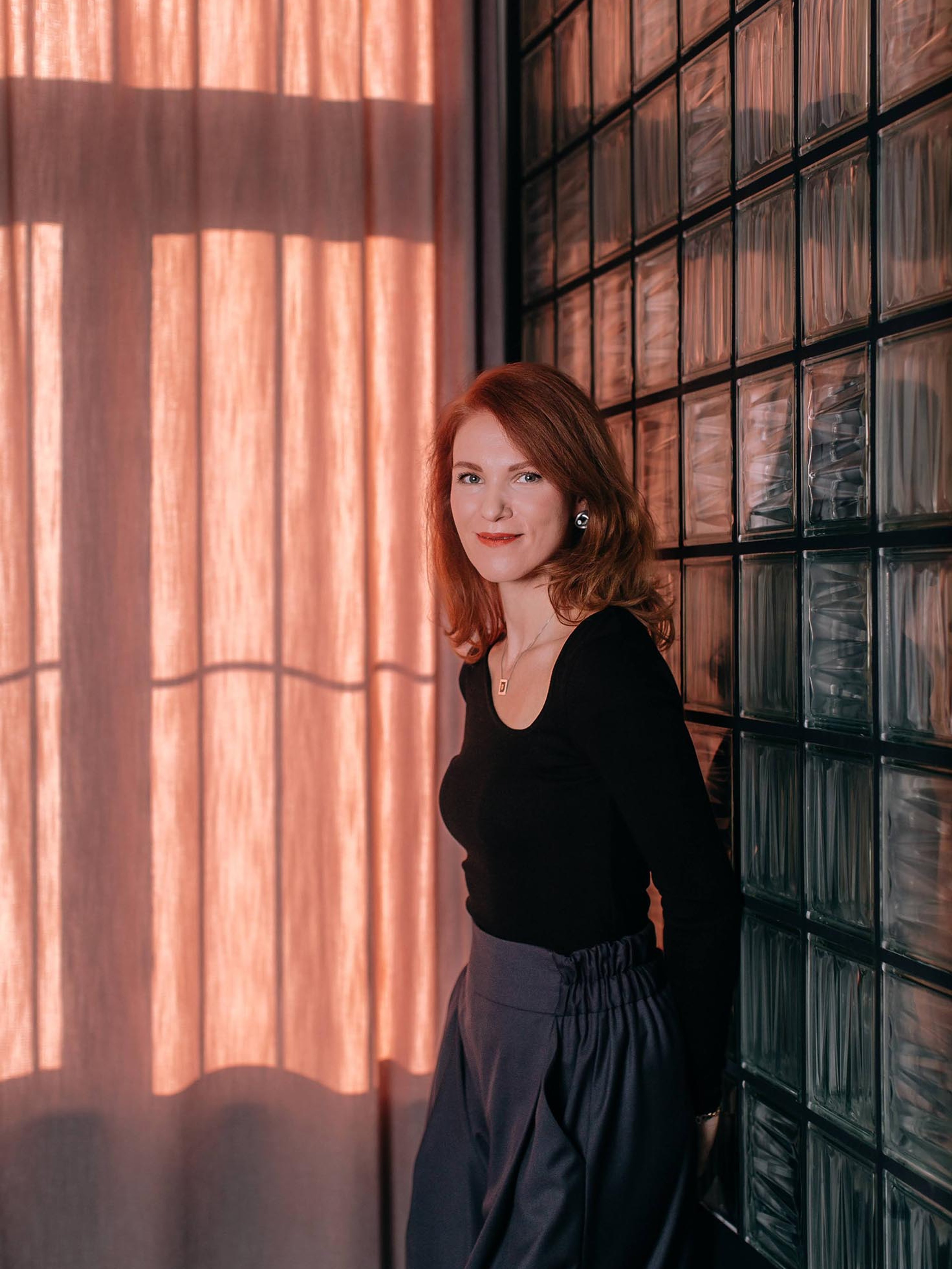 Ing. arch. Soňa Salnerová, Senior architektka, interiérová designérka