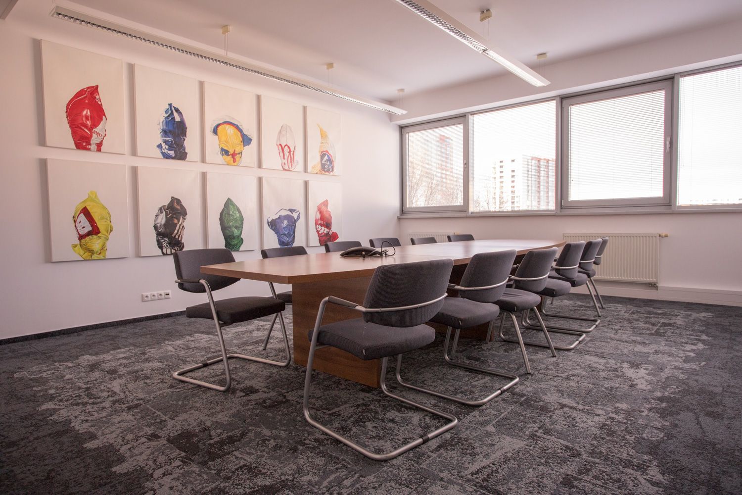 Interiér kancelárií Zenithmedia - Image 9