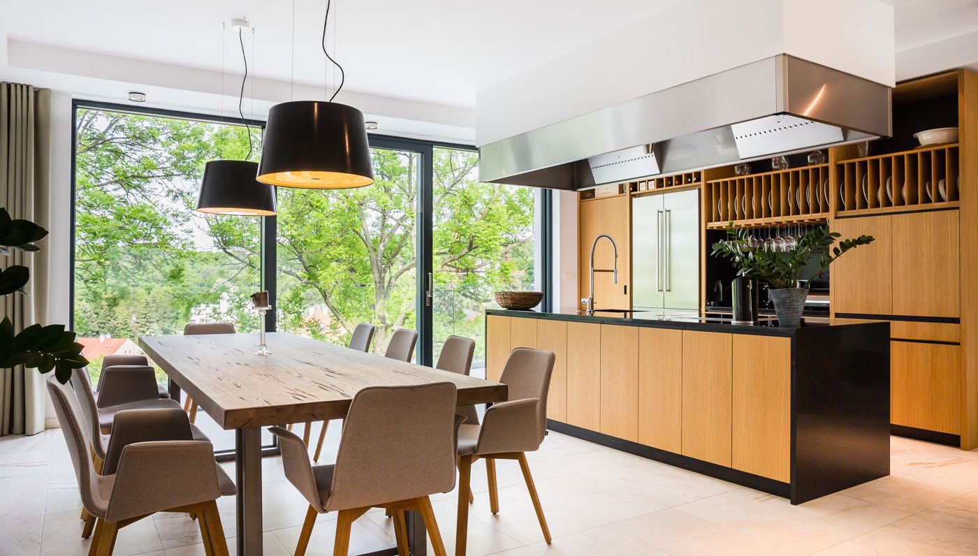 Interiér domu vo svahu - Image 1