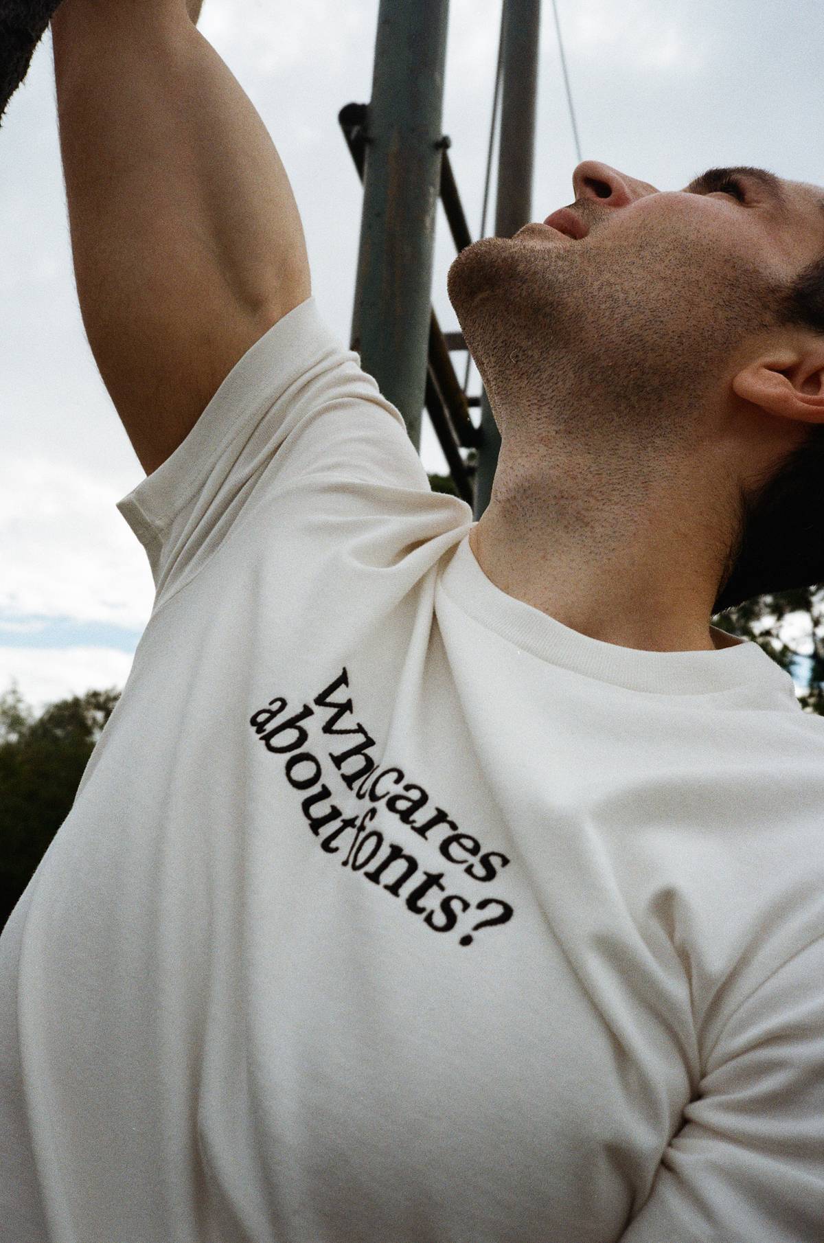 Serrif T-SHIRT 