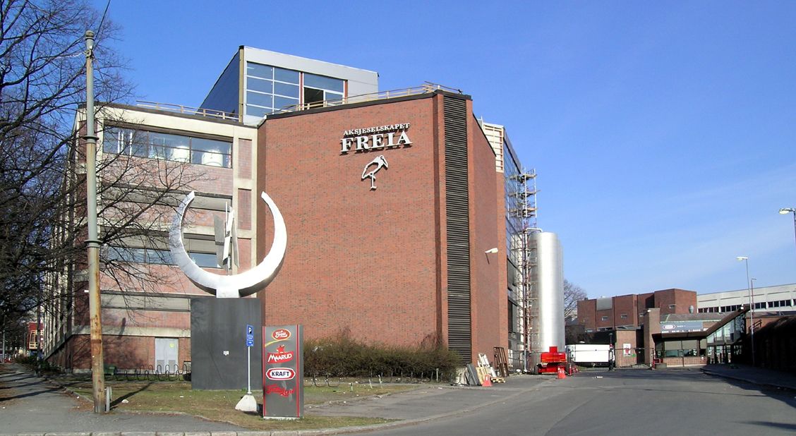 Fra-sjokoladefabrikken-til-TikTok-suksess - 185_Finn-Almira-Dougal_1MK_Fra-sjokoladefabrikken-til-TikTok-suksess.jpg