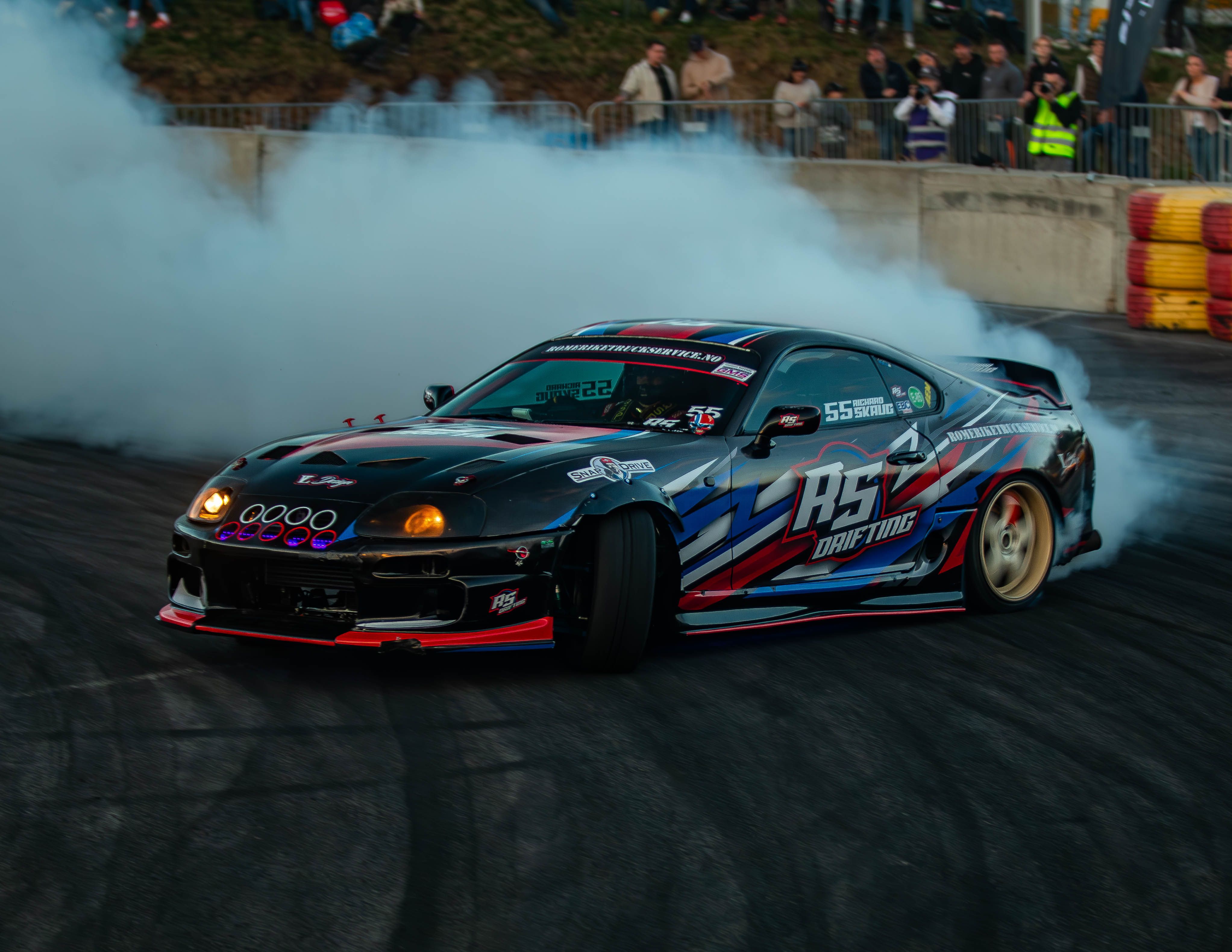 Race - Adele_1IMA_Race5.jpg