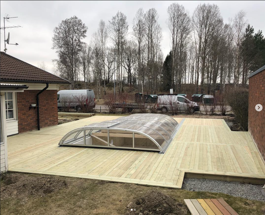 Poolbygge