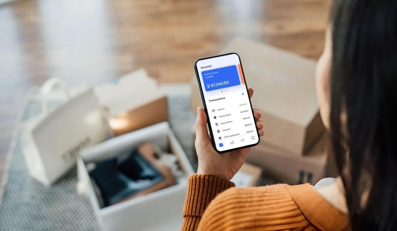 Screen‑based mockups