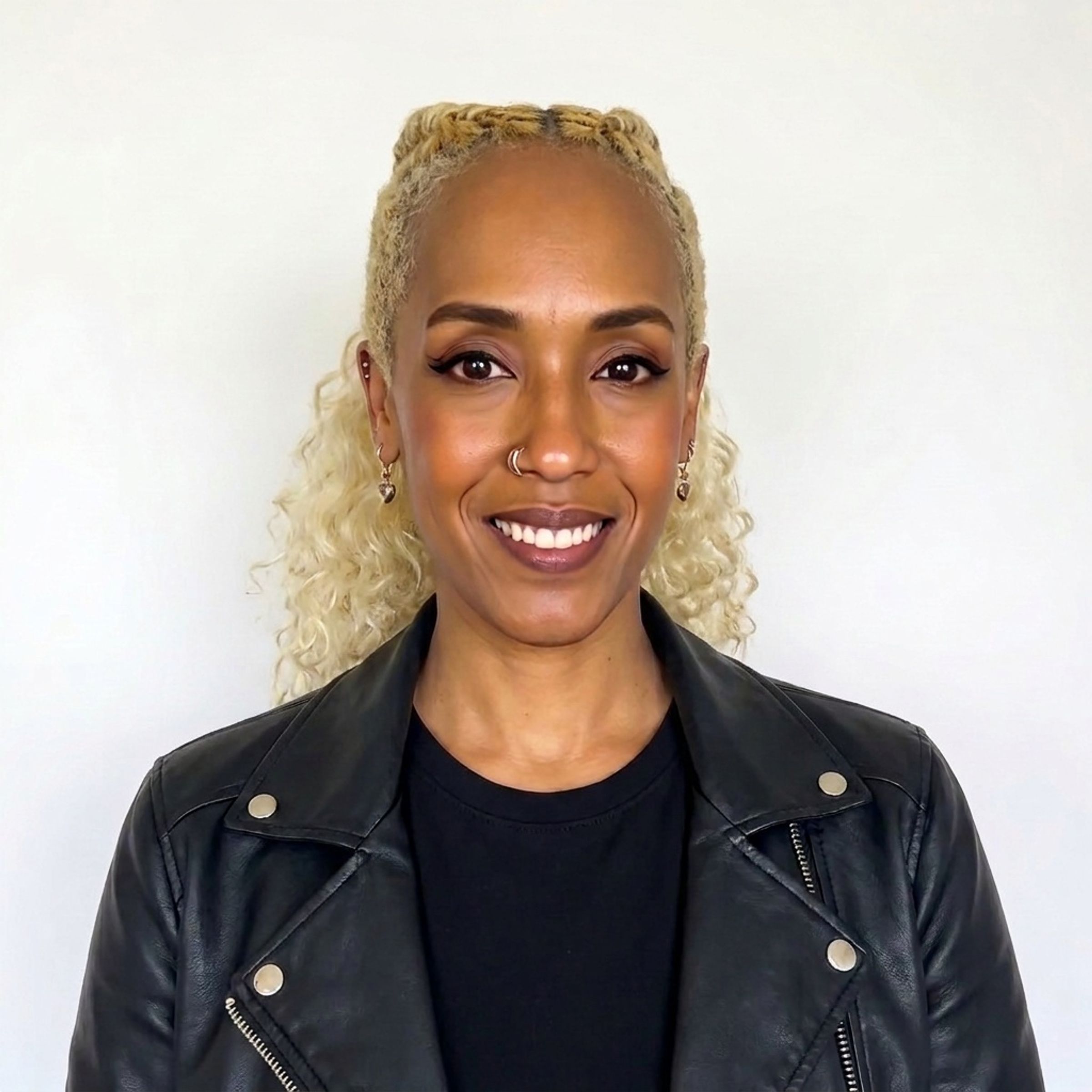 Headshot of Angélique Roché
