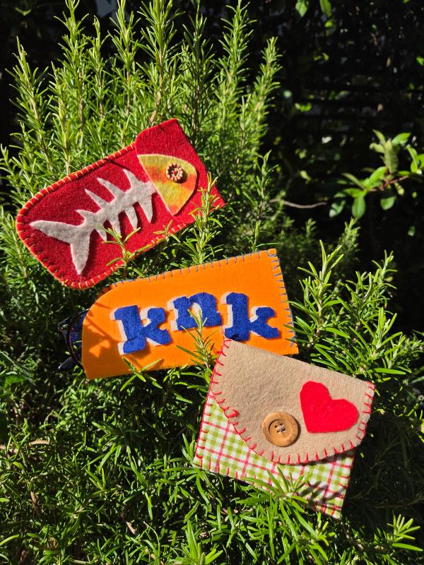 Felt pouch workshop