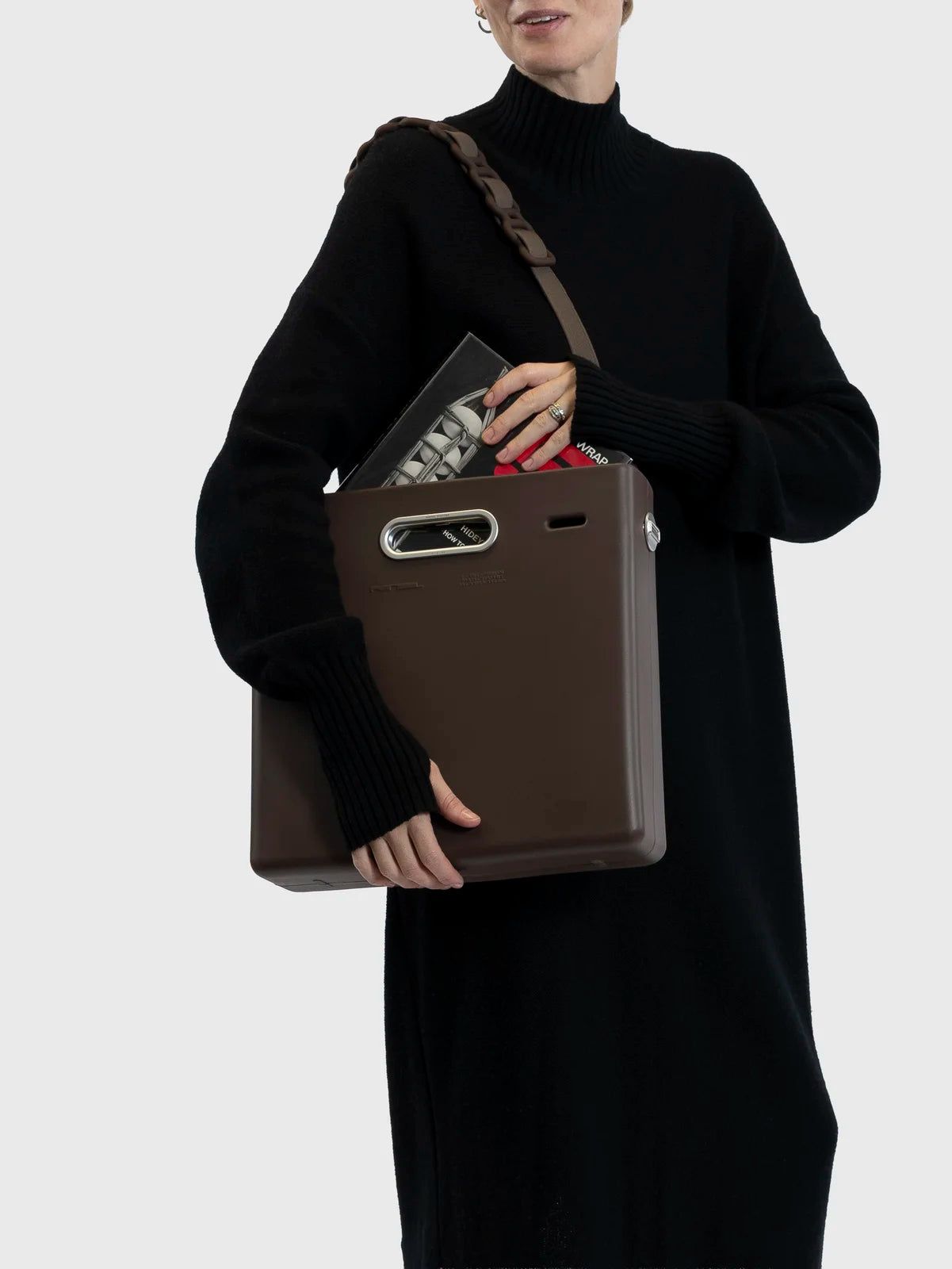 EAST WEST CLUTCH SYSTEM - MEDIUM in SOLSTICE