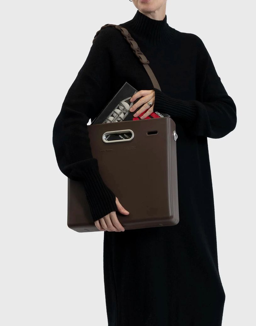EAST WEST CLUTCH SYSTEM - MEDIUM in SOLSTICE