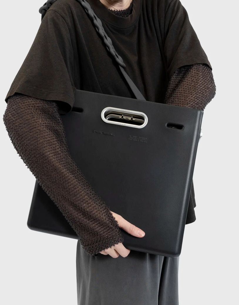 EAST WEST CLUTCH SYSTEM - MEDIUM in DEEP