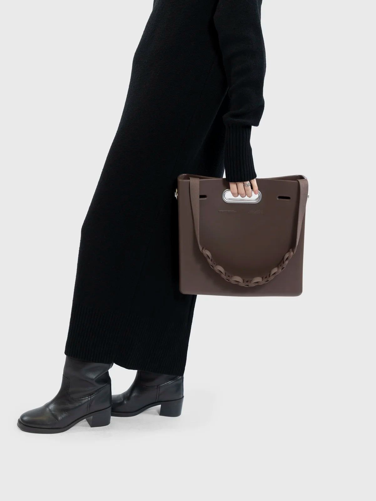 EAST WEST CLUTCH SYSTEM - MEDIUM in SOLSTICE