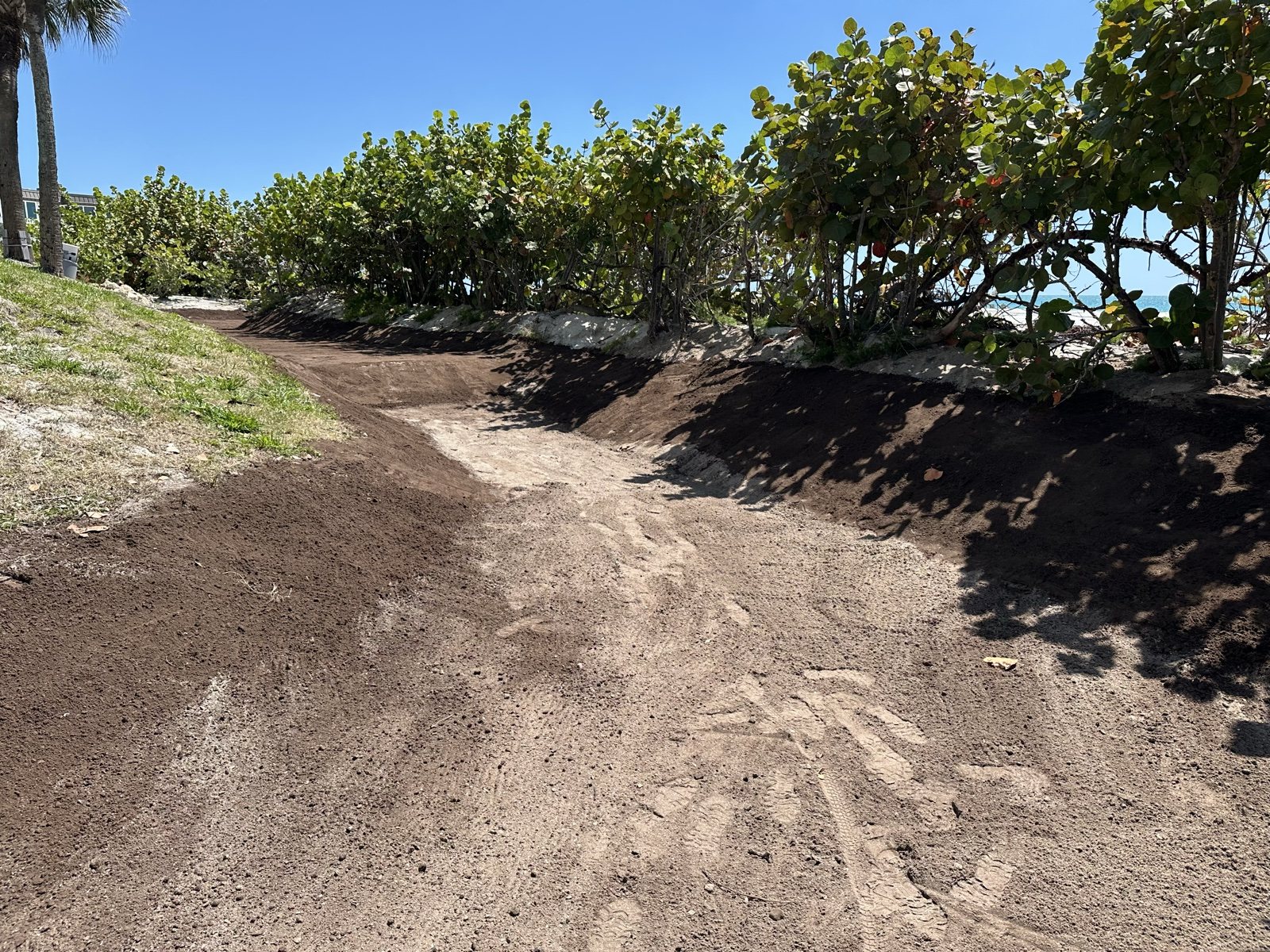 When Does a Retention Pond Need Dredging in SW Florida?