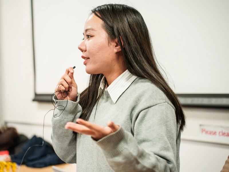 Leeds Business School students build their own AI agents