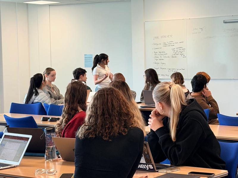 From AI curiosity to workplace confidence