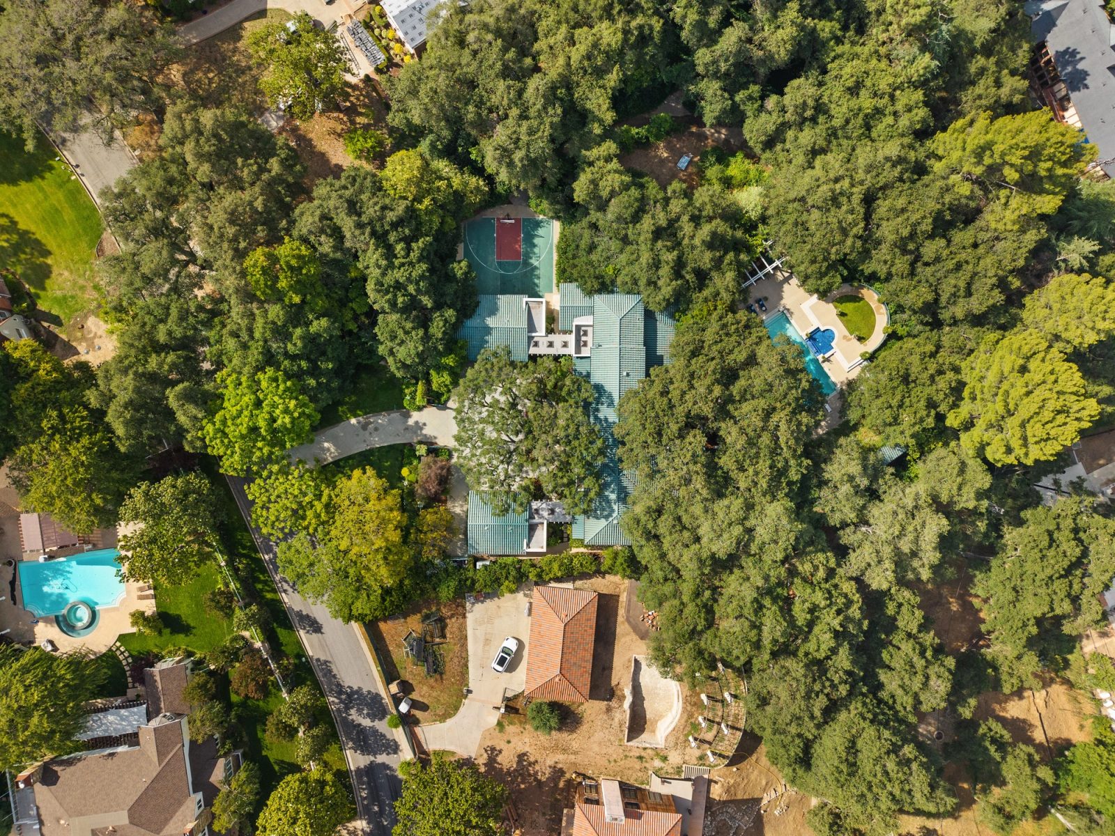 La Cañada Estate — frame 11