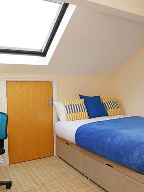 Windsor single room