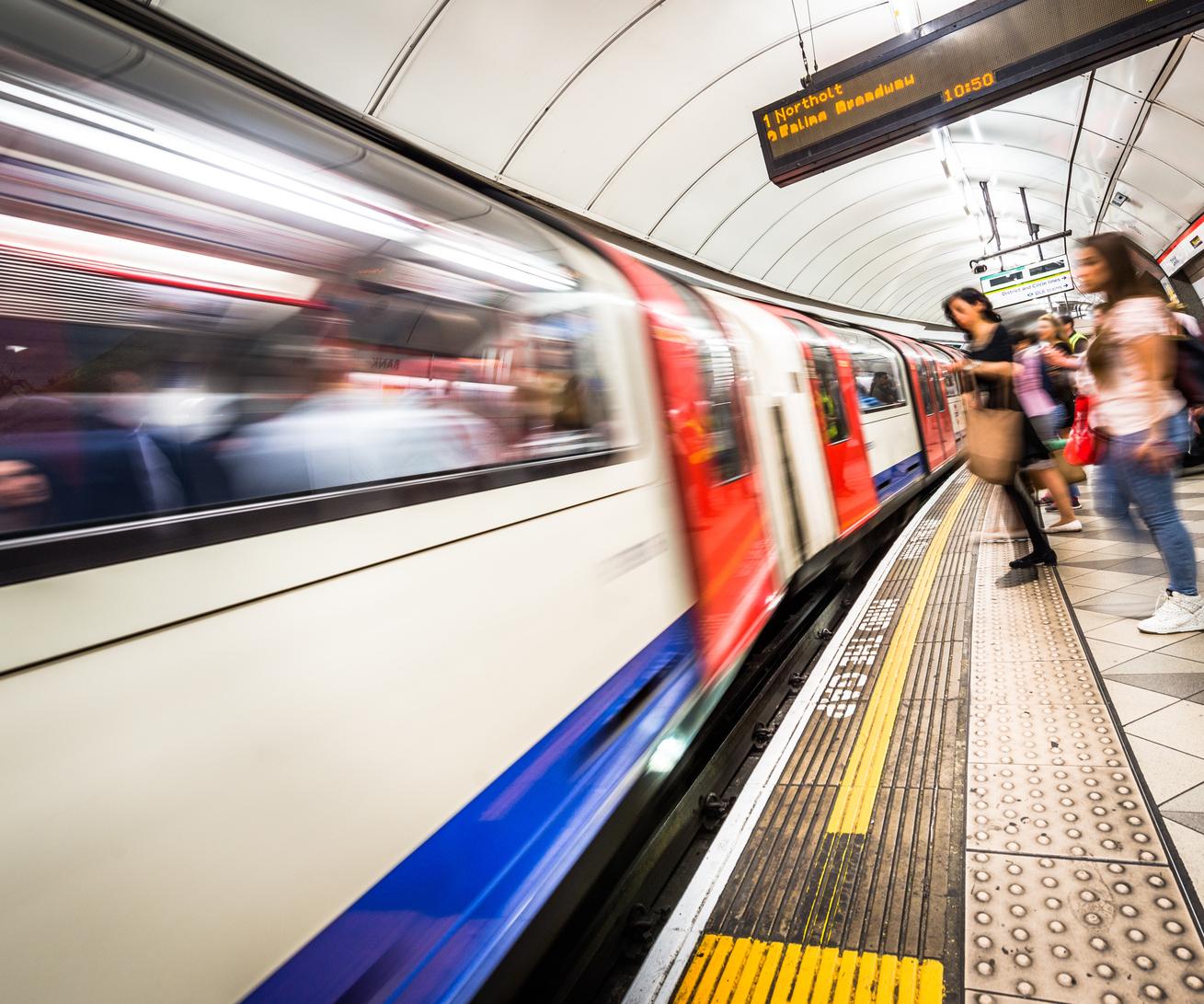 How To Use London Transport: The Tube