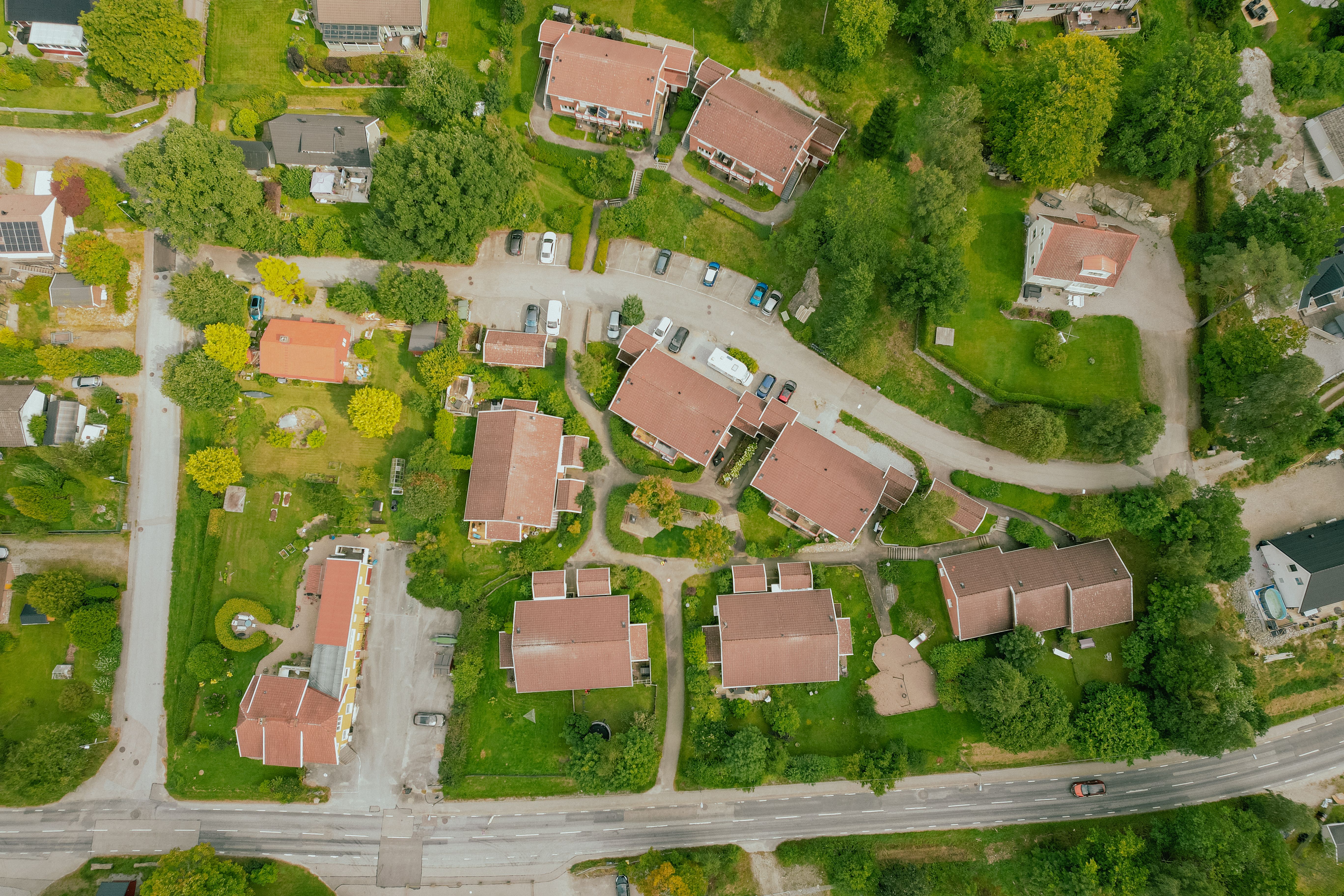 Flygbild över Nygrens väg i Svenshögen