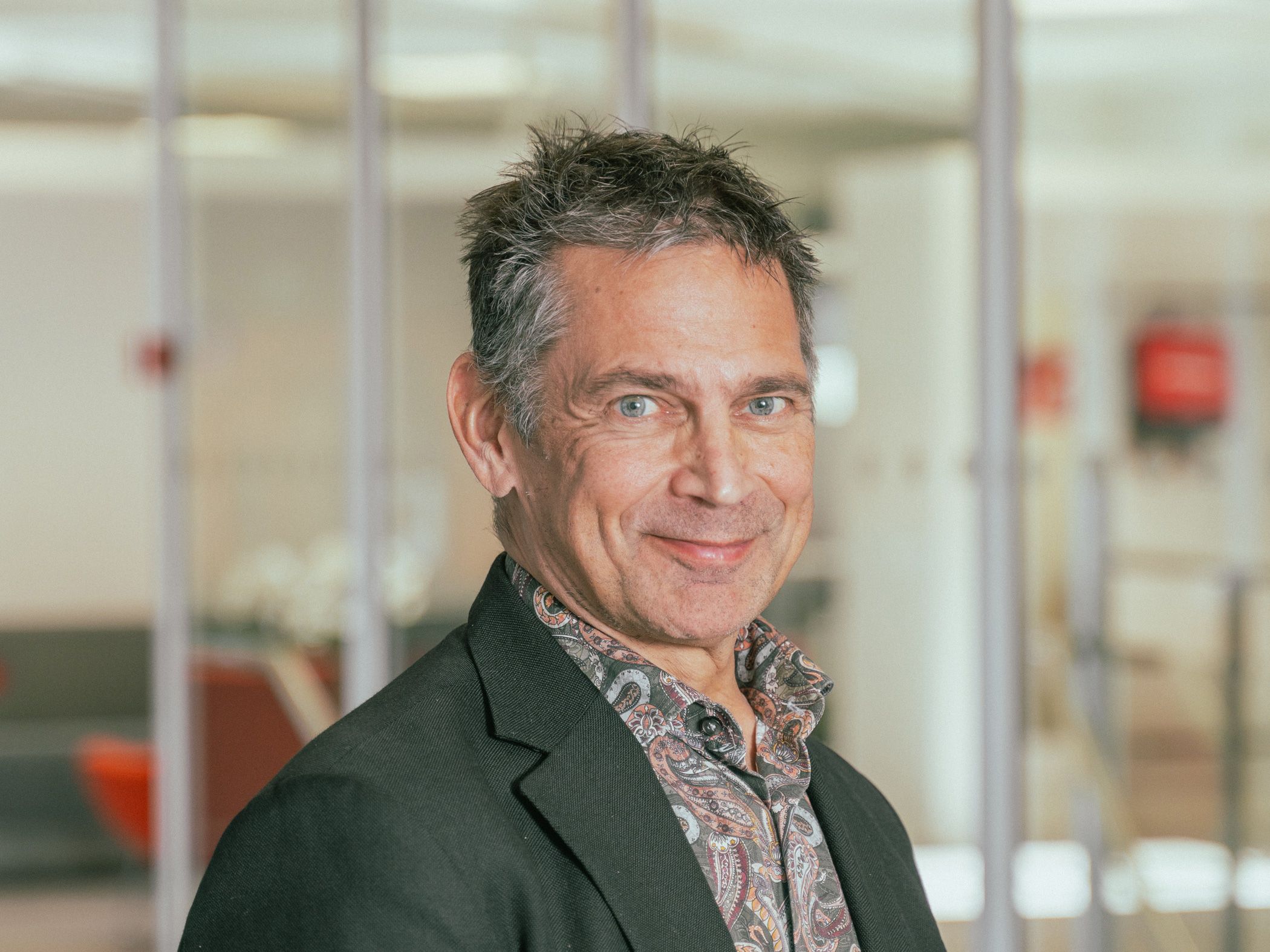 Ett porträtt på en medarbetare