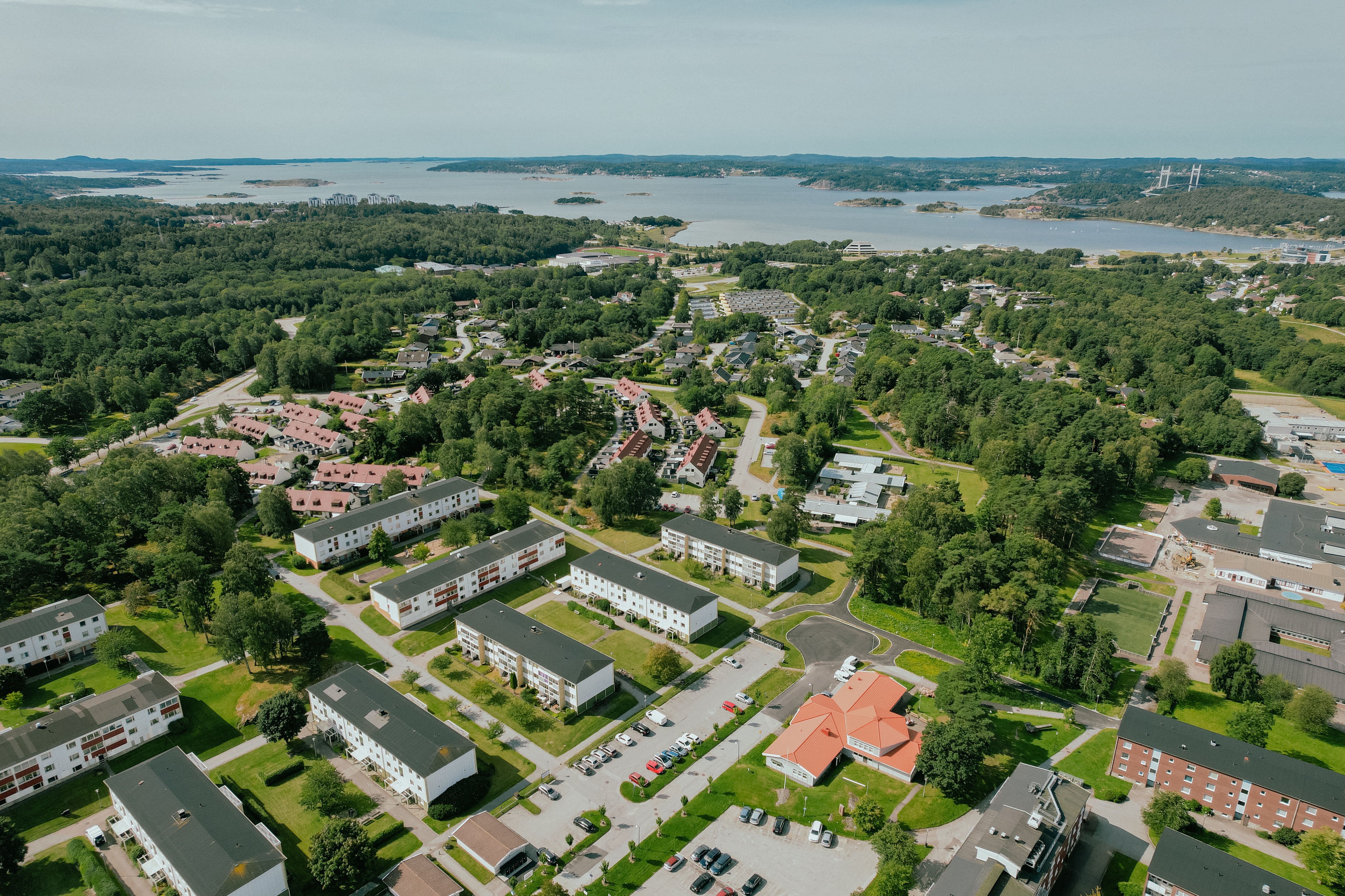 Flygbild över området Vita Hasselbacken