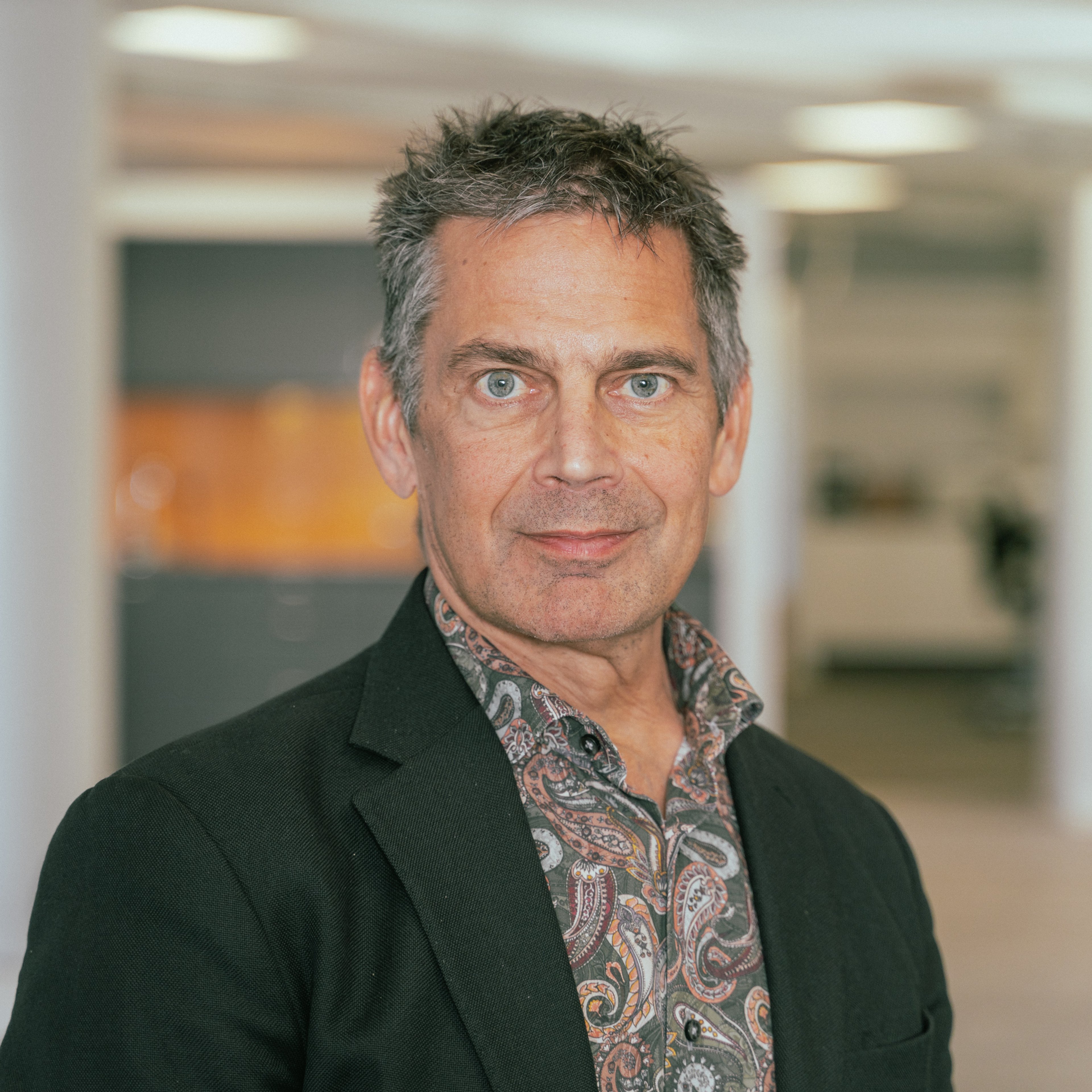 Ett porträtt på en medarbetare