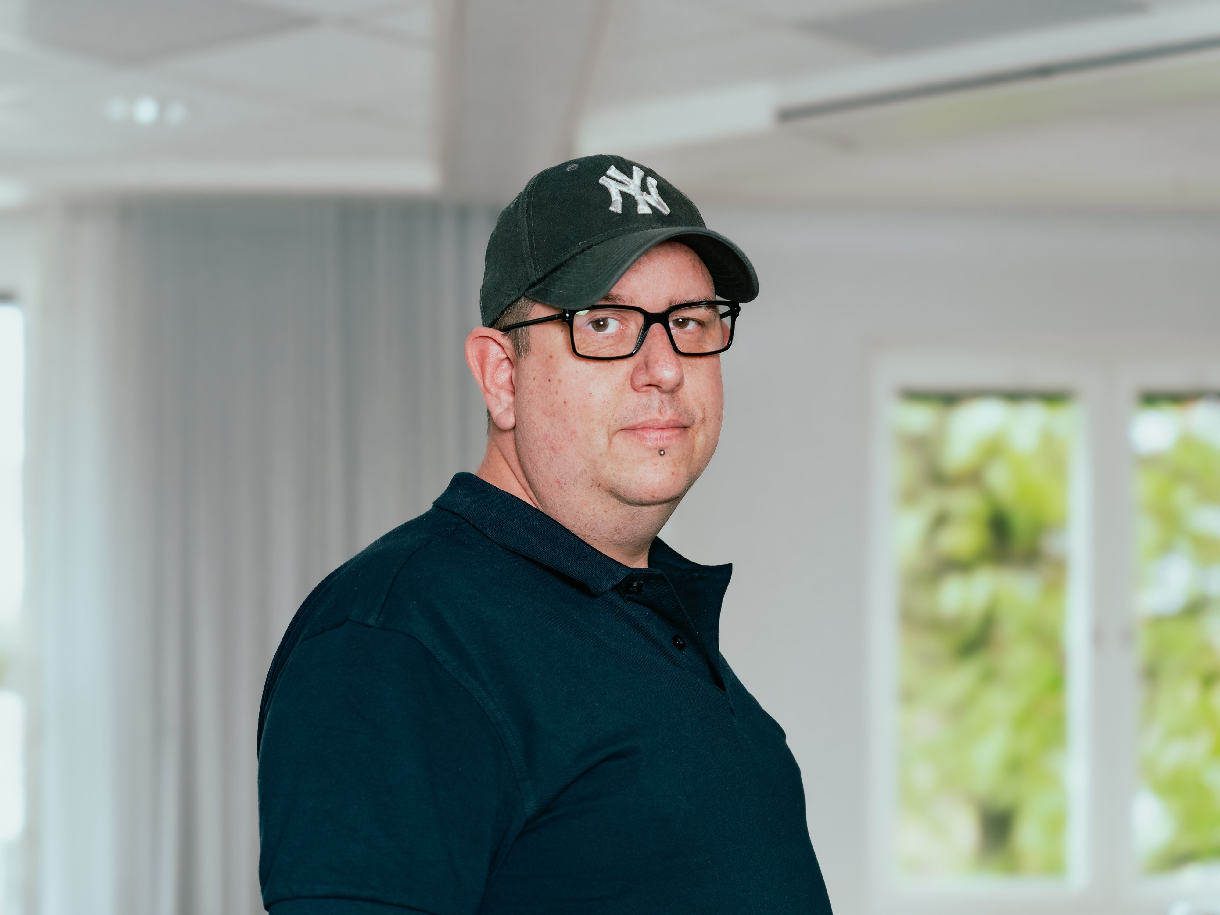 En bild på en medarbetare