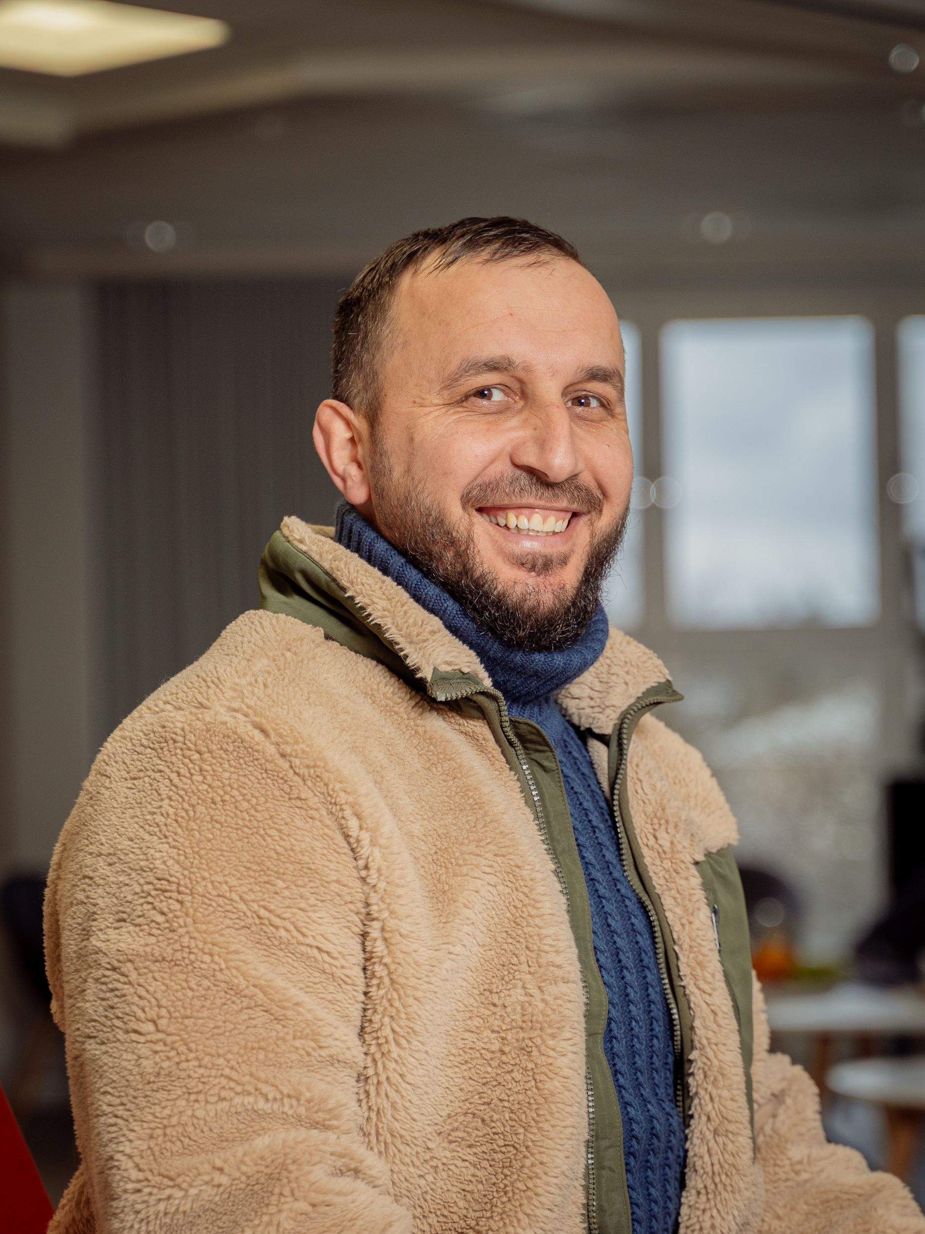 En bild på en medarbetare