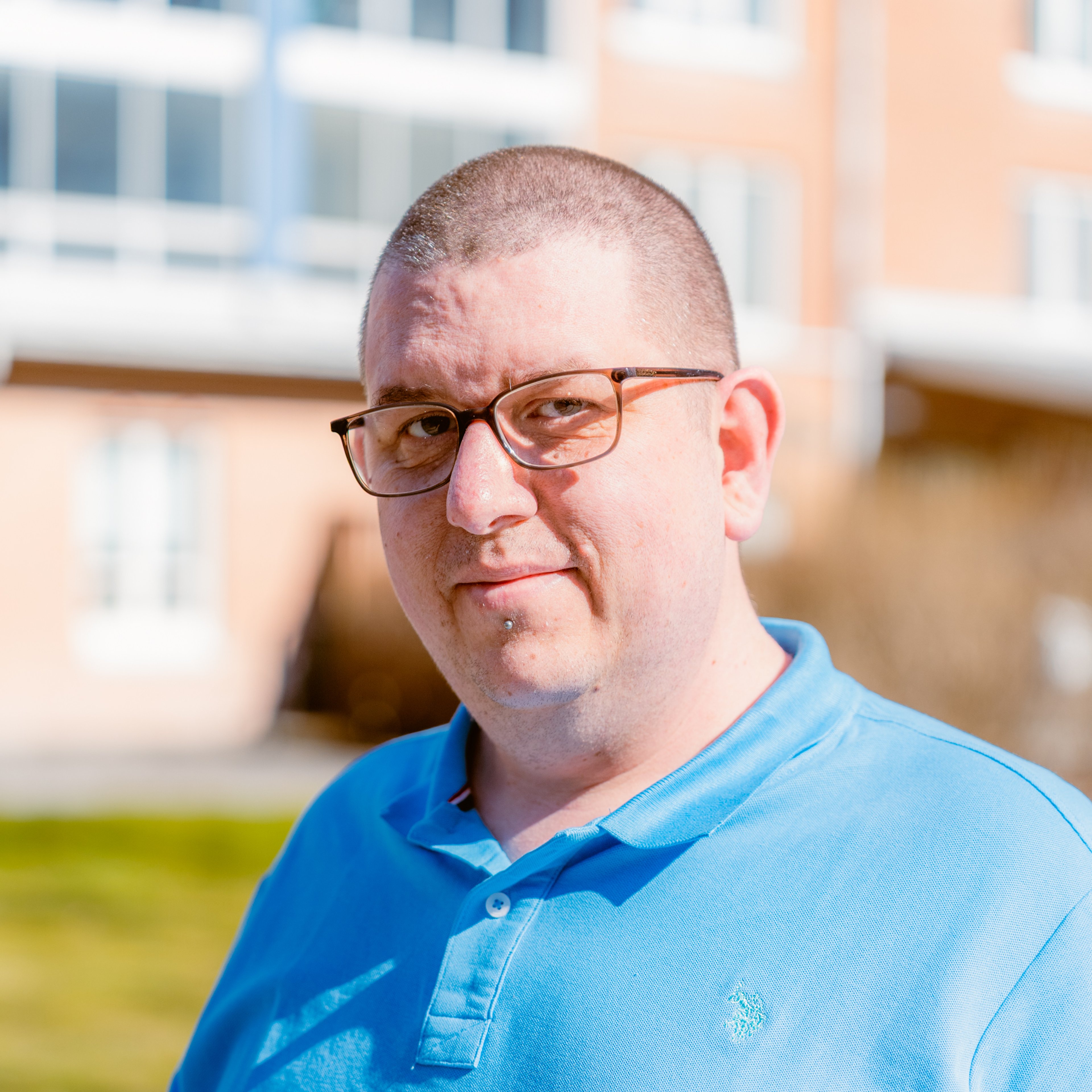 En bild på en medarbetare