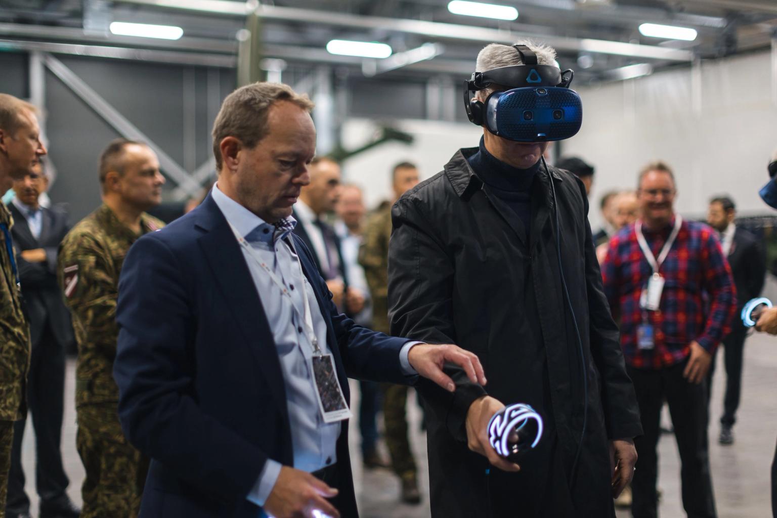 Latvia’s prime minister Krišjānis Kariņš got to test Fynd CORE on a Vive Cosmos during a demo of how CORE can be used for military training and operation
