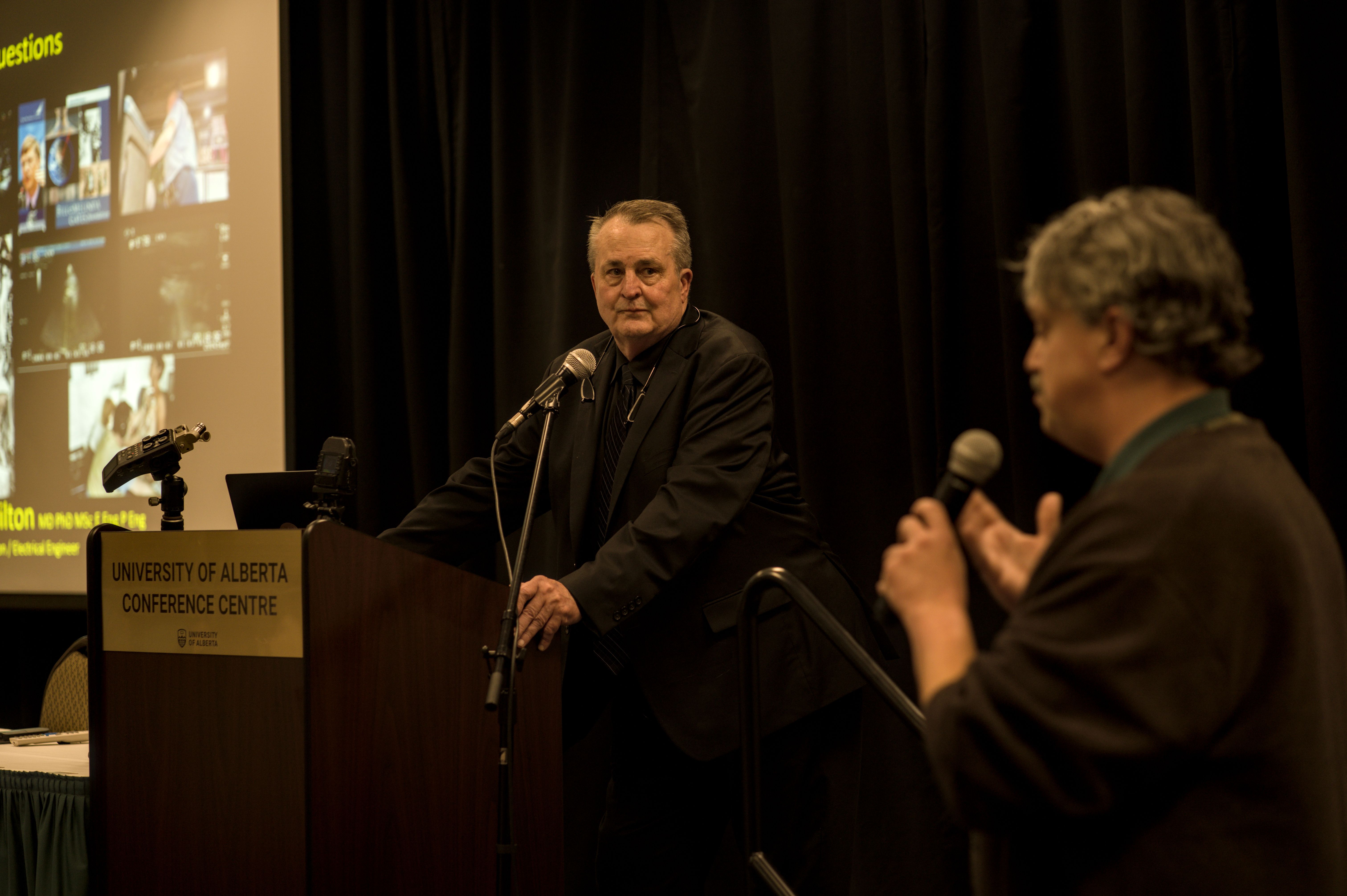 Former flight surgeon at NASA and University of Alberta graduate, Doctor Douglas Hamilton speaking at U of A