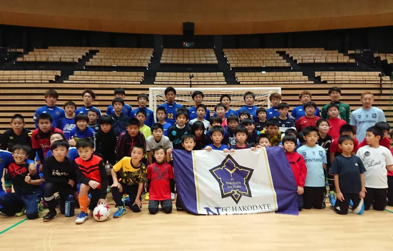 田島翔選手とサッカー教室を開きました