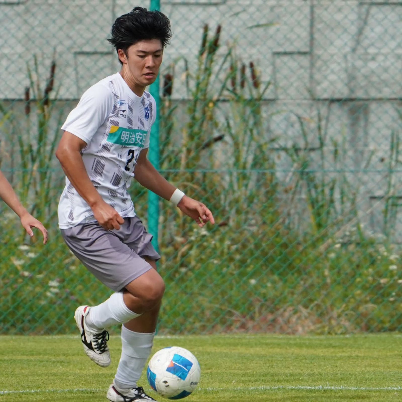背番号2の佐藤冬真選手