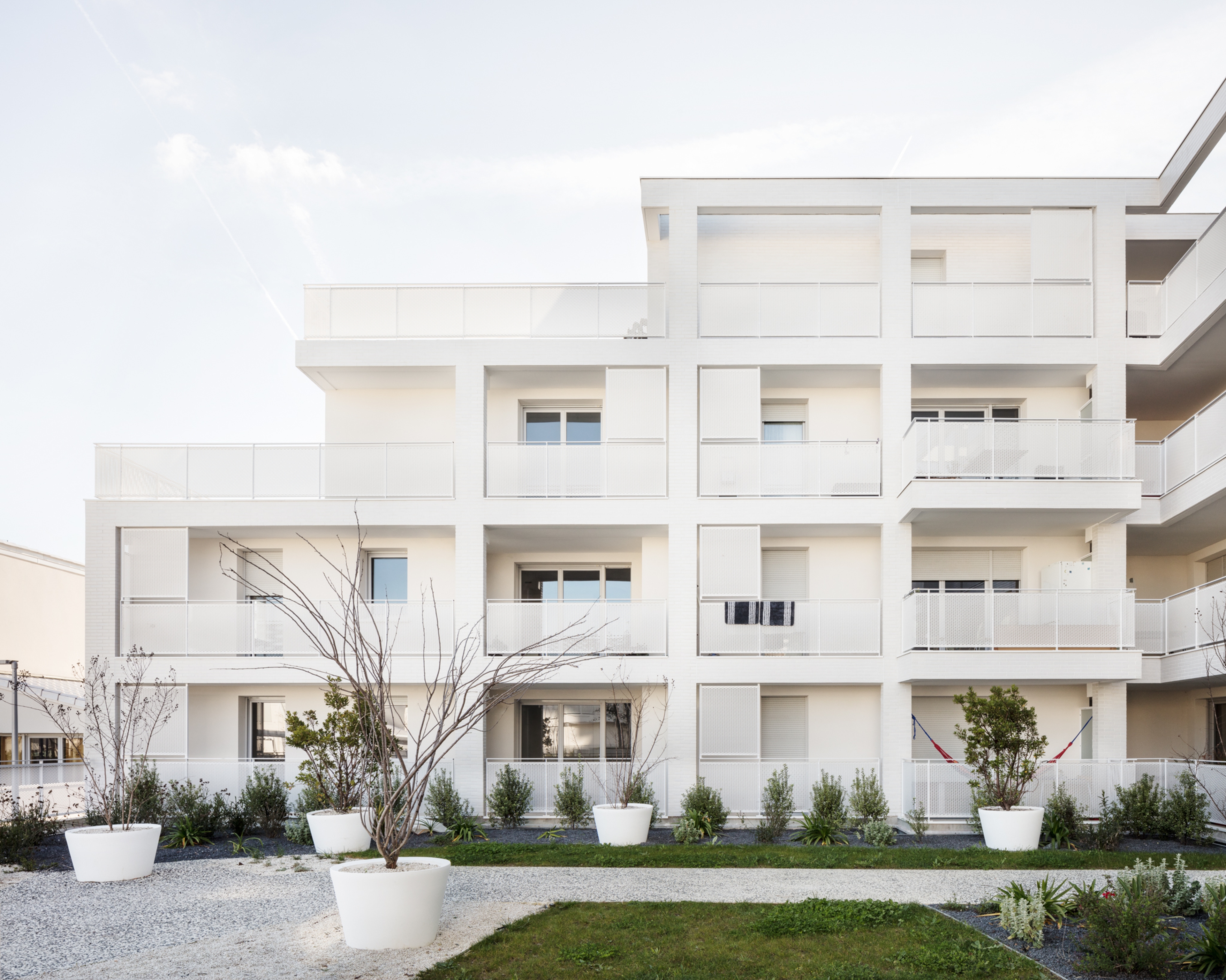 55 LOGEMENTS COLLECTIFS & 28 LOGEMENTS INDIVIDUELS