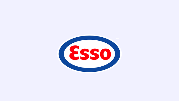 Esso-logoen på lyseblå bakgrunn
