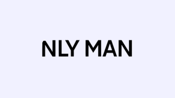 NLY MAN-logoen på lyseblå bakgrunn