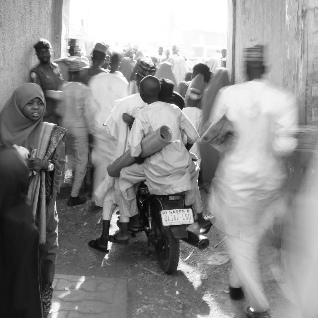 Between the Everyday and the Editorial: The Photography of FolajimiArticle Image