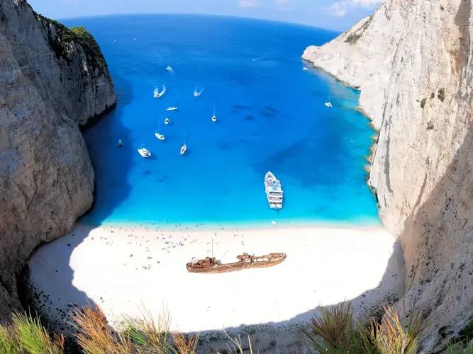 Zakynthos — helicopter arrival from the air