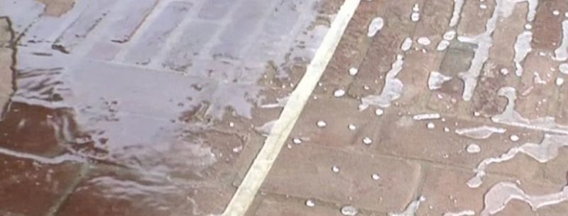 Confronto pavimento in cotto esterno trattato con idrorepellente nanotecnologico vs non trattato con macchie