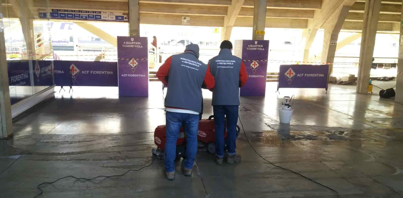 tecnici R. E R. Group applicano Tekno Touch® allo stadio artemio franchi di Firenze