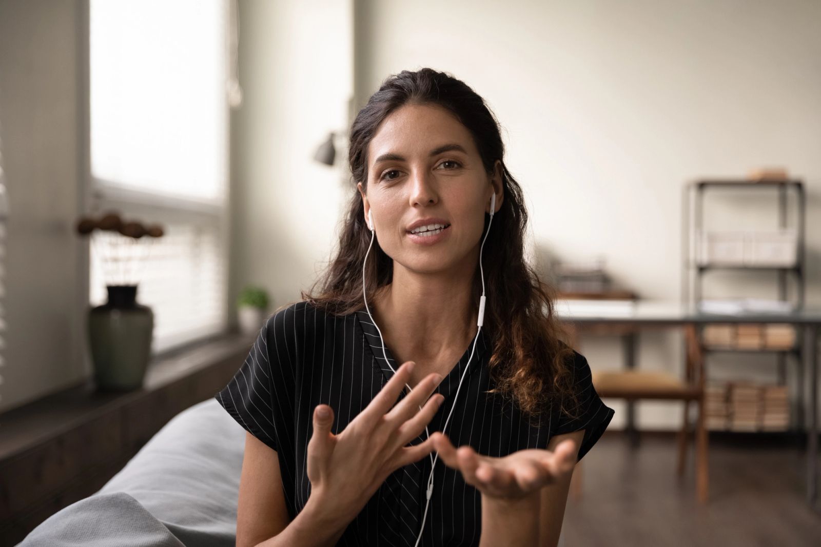 Client talking with her immigration attorney on a video strategy call